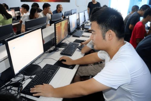 鎮(zhèn)村干部走進西湖計算機培訓班 數(shù)字賦能基層治理新篇章